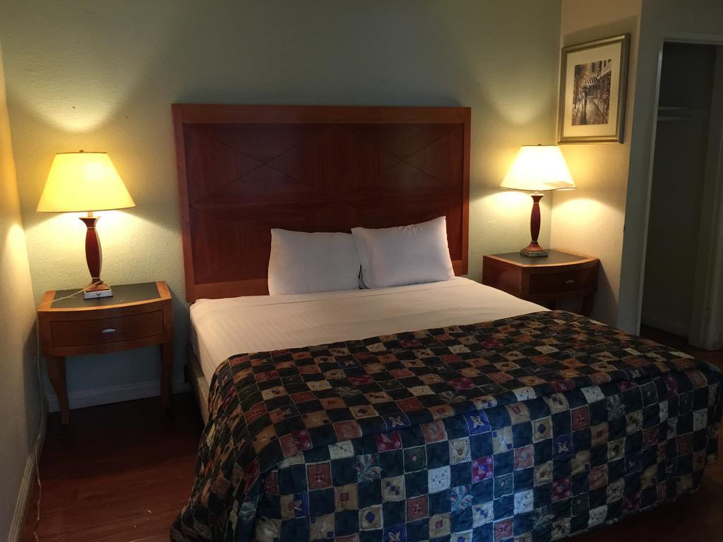 M Motel El Monte 로스앤젤레스 외부 사진