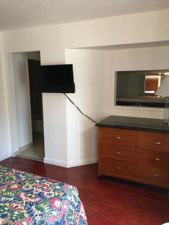M Motel El Monte 로스앤젤레스 외부 사진