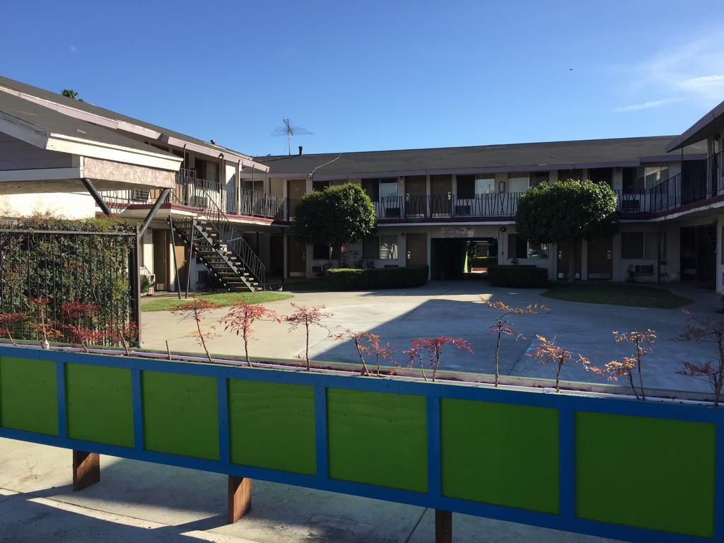 M Motel El Monte 로스앤젤레스 외부 사진